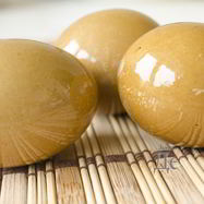 Рецепт Красима пасхальные яйца в оранжево-коричневый цвет соком свеклы