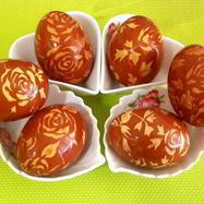 Рецепт Красивых пасхальных яиц с рисунком