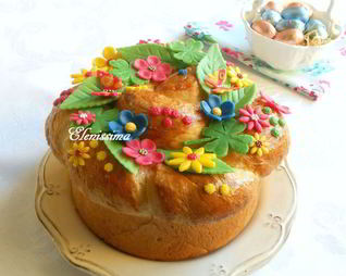 Кулич плетеный