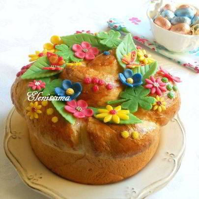 Кулич плетеный