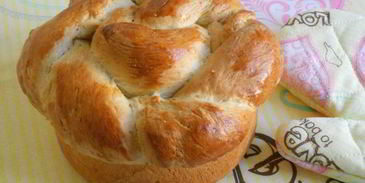 кулич плетеный