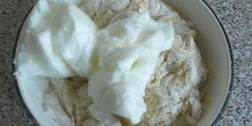 кулич плетеный