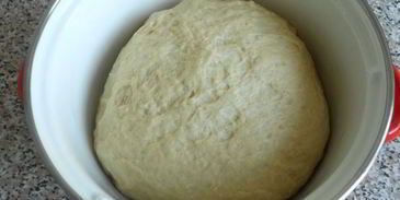 кулич плетеный