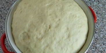 кулич плетеный