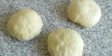 кулич плетеный