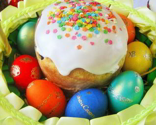 Кулич с ромом и изюмом