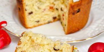 кулич с цукатами и изюмом