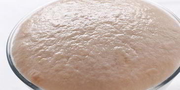 кулич с цукатами и изюмом