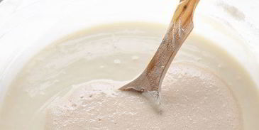 кулич с цукатами и изюмом