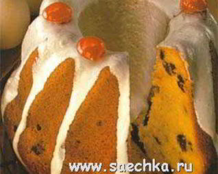 Пасхальный кулич с черешней