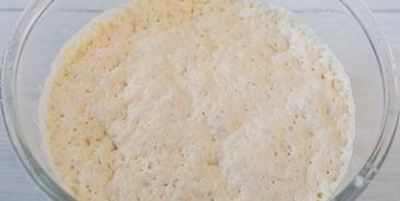 пасхальный кулич с орехами