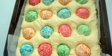 пляцок пасхальный писанки