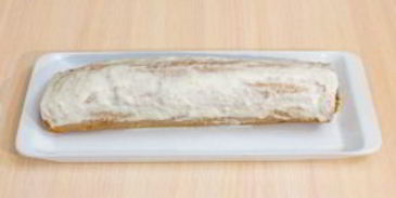 шоколадный рулет с банановым суфле и грецкими орехами