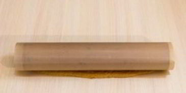 шоколадный рулет с банановым суфле и грецкими орехами