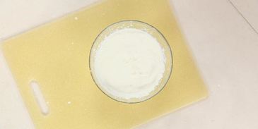 суфле из и огурта с жареными пряными апельсинами