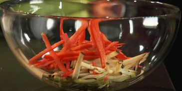 суфле из судака с овощным жюльеном