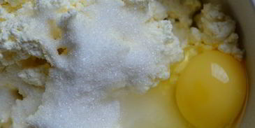 творожно-лимонное суфле под растопленным шоколадом