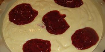 творожное суфле с крыжовником и шоколадом