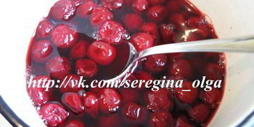 творожное суфле с вишневым соусом