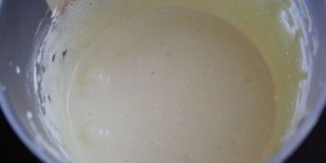 суп-сорбет из вишни с шариком ванильного мороженого вкус лета