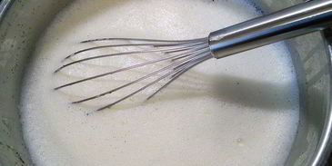 ванильно-клубничное мороженое тирамису