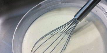 ванильно-клубничное мороженое тирамису