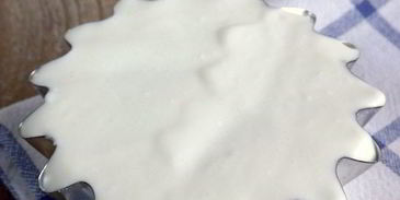 творожный десерт с малиной