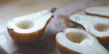 запеченные груши с орехами и медом