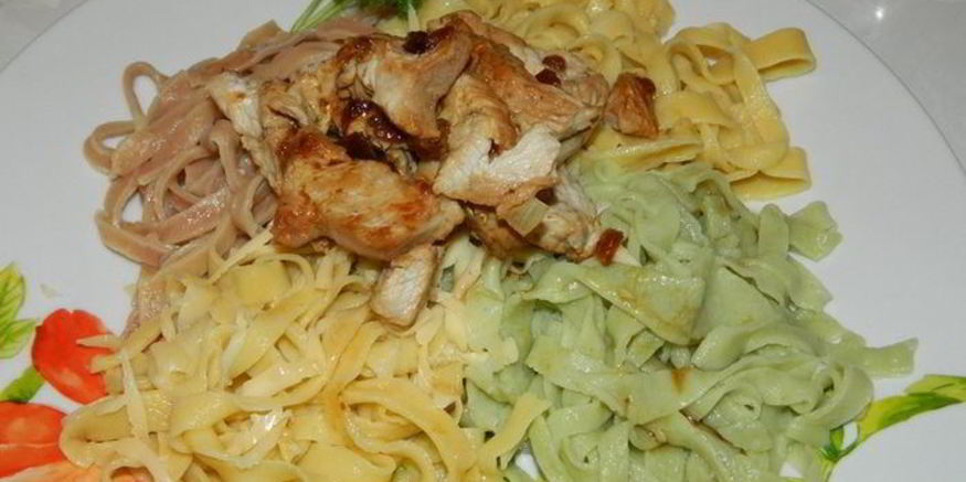 Рецепт домашней лапши из овощного пюре