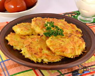 Драники из картофеля и тыквы с курицей