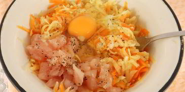 драники из картофеля и тыквы с курицей