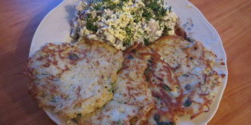 Рецепт драников с селедочным салатом