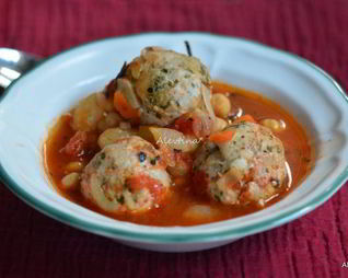 Фрикадельки из индюшки в испанском стиле