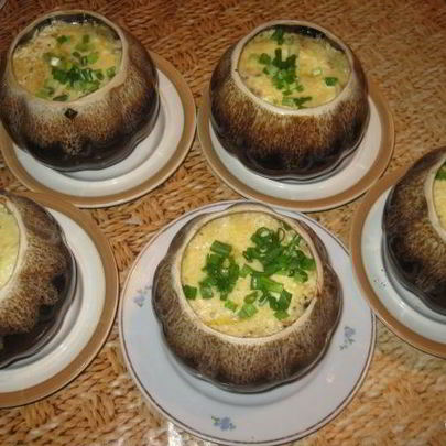 Фрикадельки с картошкой в горшочках