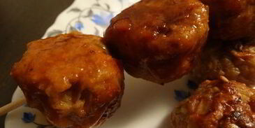 фрикадельки с овощами и кунжутом