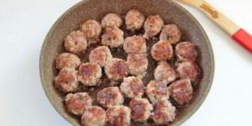 фрикадельки с пармезаном и миндалем