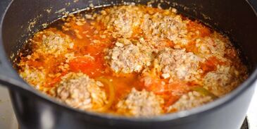 фрикадельки с подливкой