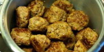 фрикадельки с подливой