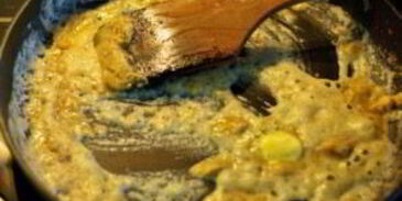 фрикадельки с подливой