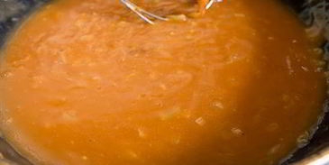 фрикадельки в пикантном томатном соусе