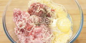 фрикадельки в томатном соусе с пастой