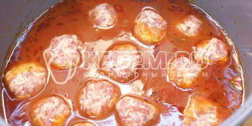 фрикадельки в томатном соусе с пастой