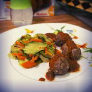 Рецепт Цукини с фрикадельками и ароматным соусом