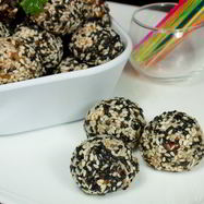 Рецепт Закусочных куриных фрикаделек в кунжуте