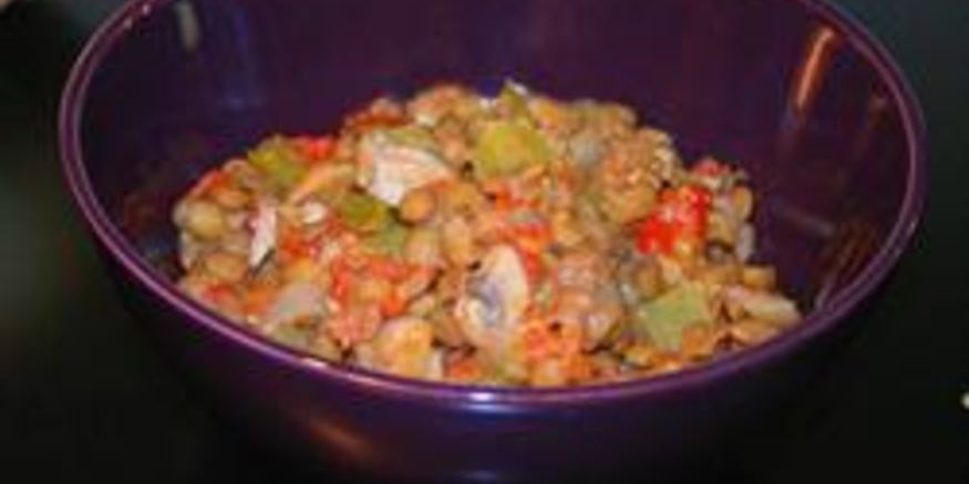 Рецепт чечевицы с помидорами и сладким перцем