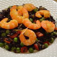 Рецепт Черного риса с овощами и креветками