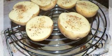 картофель печеный в микроволновке