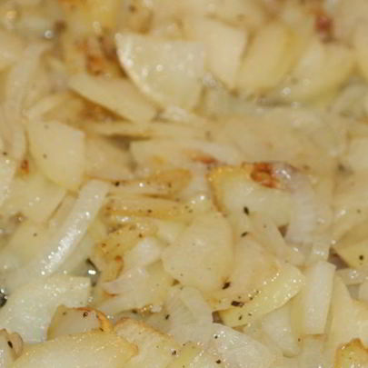 Картофель жареный с луком