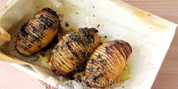 картошка-гармошка с чесноком и укропом в духовке