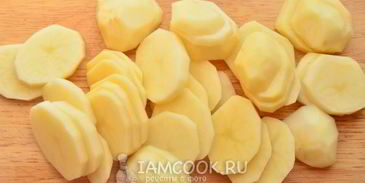 картошка с голенями и сыром в духовке